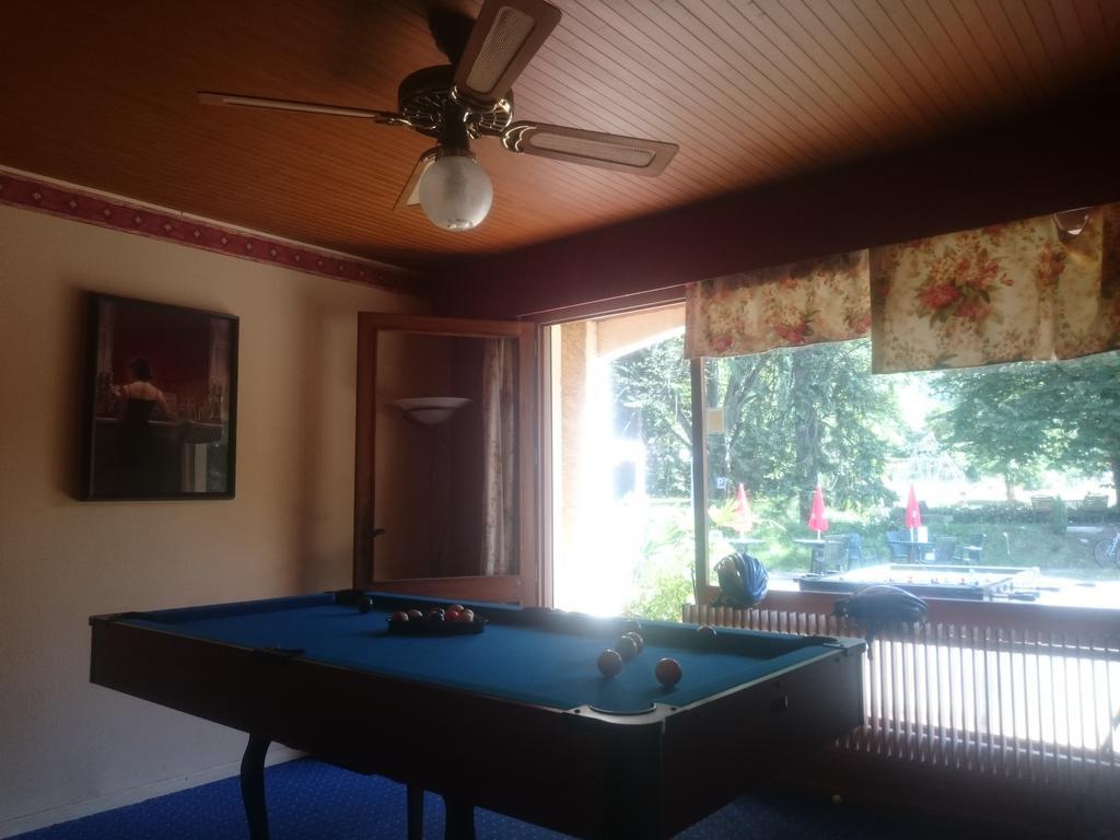 Hotel Le Mas Fleuri Верне-ле-Бен Экстерьер фото