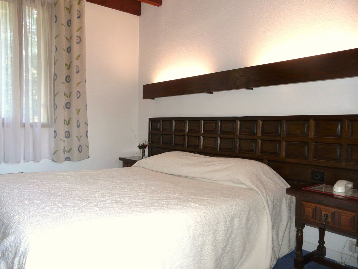 Hotel Le Mas Fleuri Верне-ле-Бен Экстерьер фото